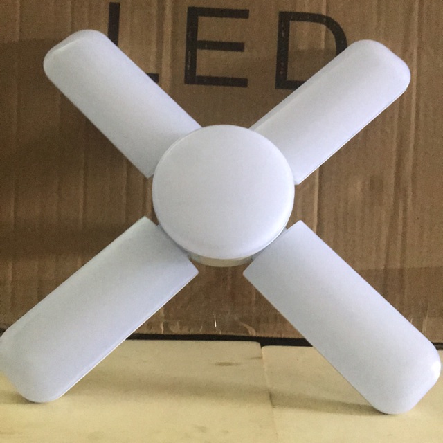 Đèn led siêu sáng có 4 cánh 60w