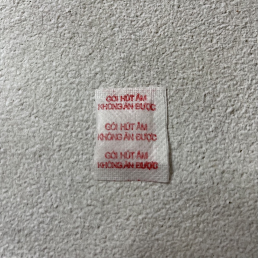 Gói hút ẩm silica, giá thành rẻ,bảo quản giày dép, quần áo, đồ điện tử và không ảnh hưởng đến sản phẩm tiếp xúc