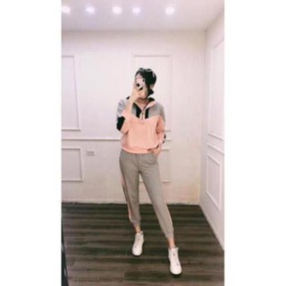 Bộ thể thao nữ hồng phối ghi siêu đẹp