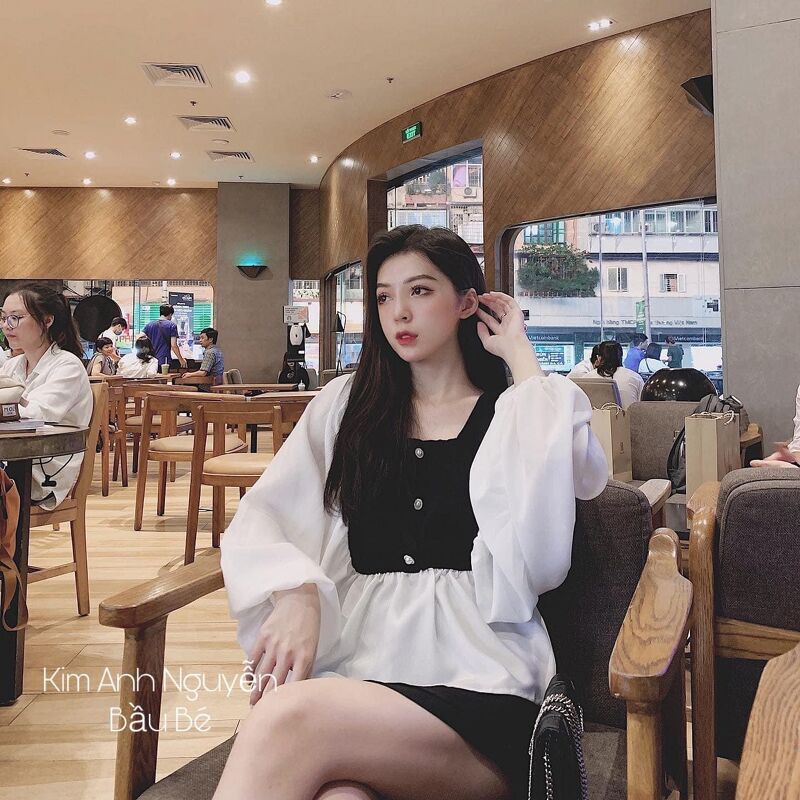 Áo sơ mi khuy cổ vuông bánh bèo