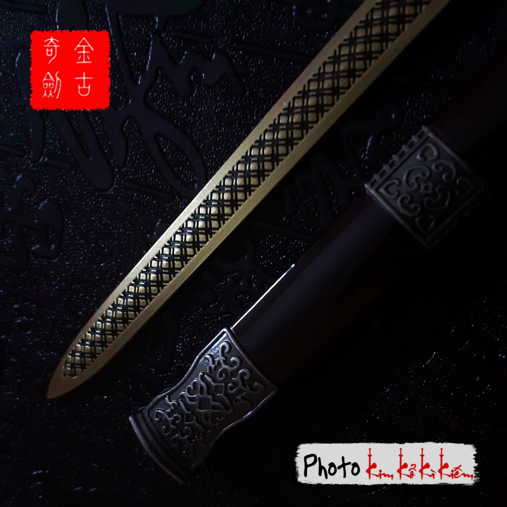 Mô hình kiếm Khôn Sơn - Tòa Linh Kiếm Sơn