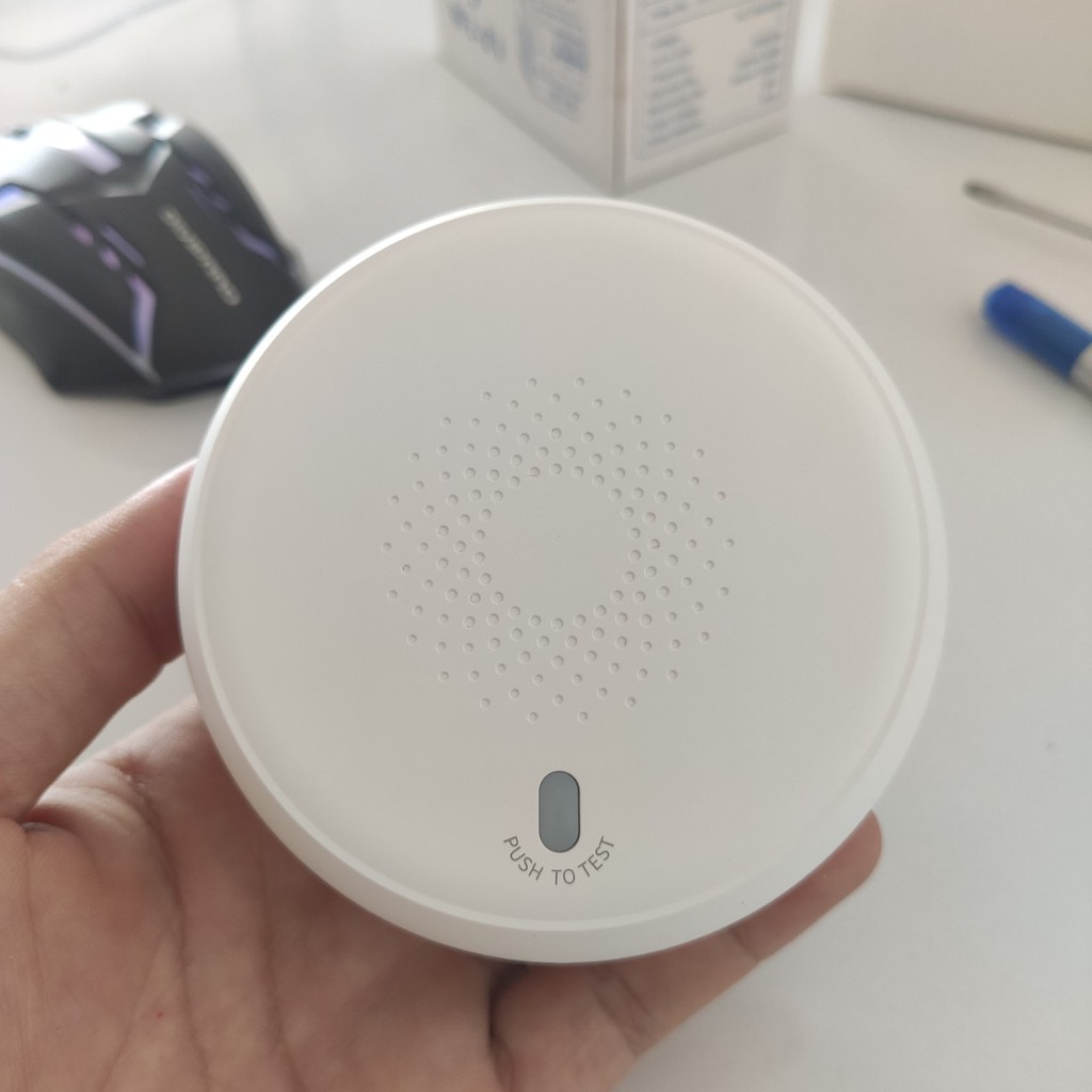 Cảm biến báo khói thông minh Tuya Zigbee