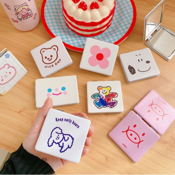 Gương 2 mặt sành điệu, size nhỏ xinh đáng yêu kèm khung kim loại chắc chắn trang điểm siêu ưng