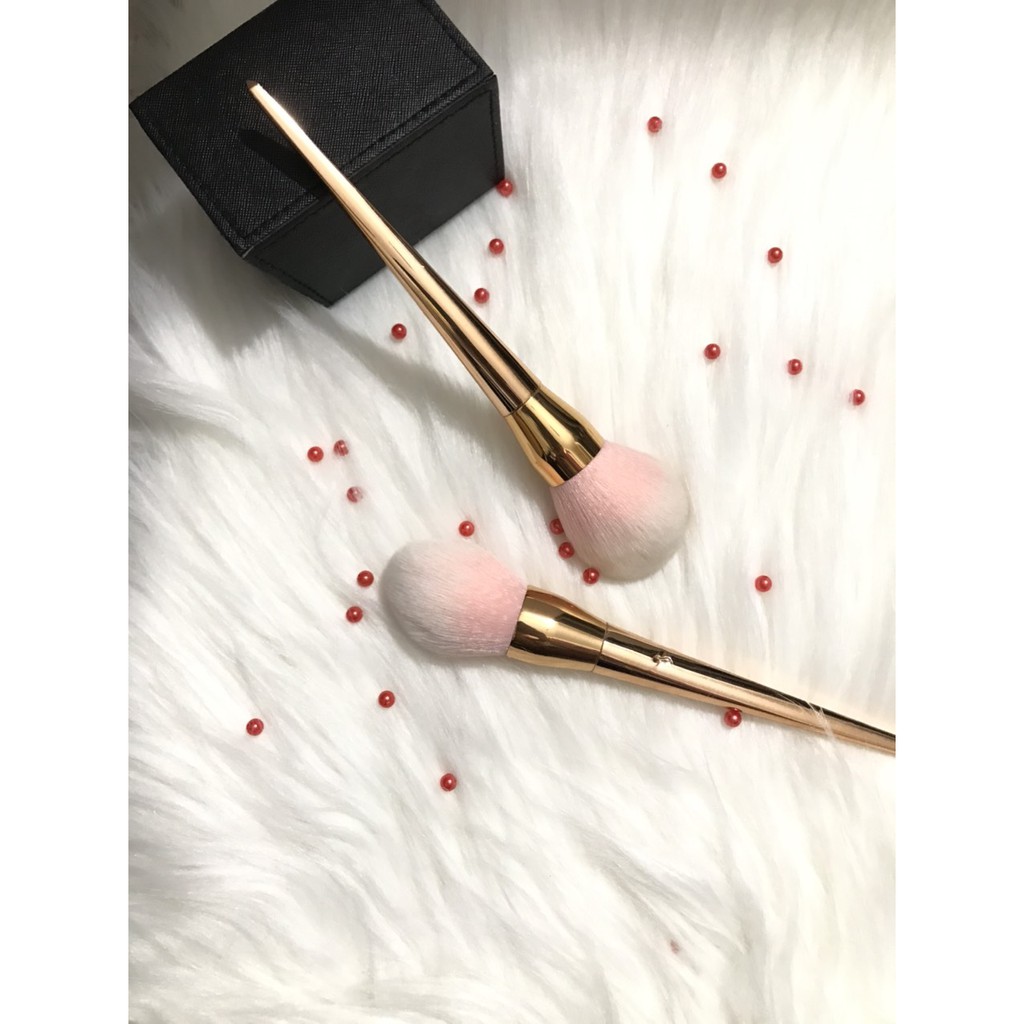 Cọ trang điểm phủ phấn