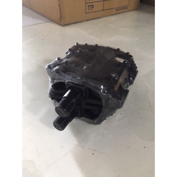 Pedal xe đạp mũ