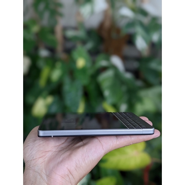 Điện thoại BlackBerry PassPort At&t nhập từ Mỹ