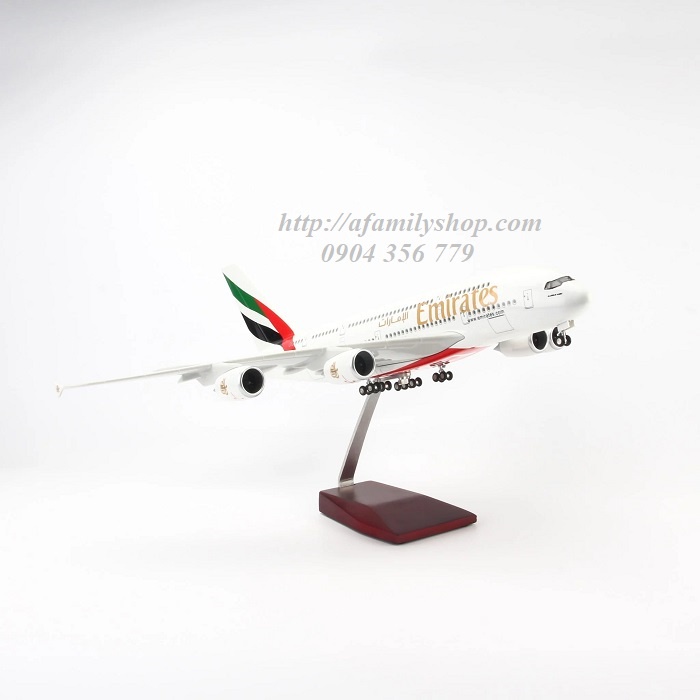Mô hình máy bay Emirates Airbus A380 LED 47cm có bánh xe và led