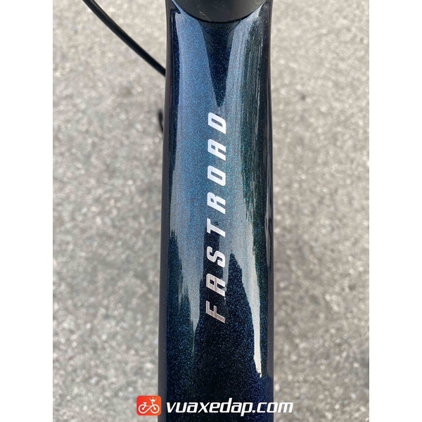 Xe đạp GIANT FASTROAD ADV 1 - 2022