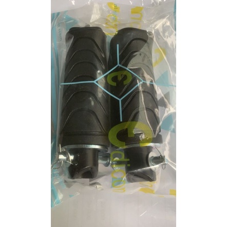 Cặp gác chân sau xe máy