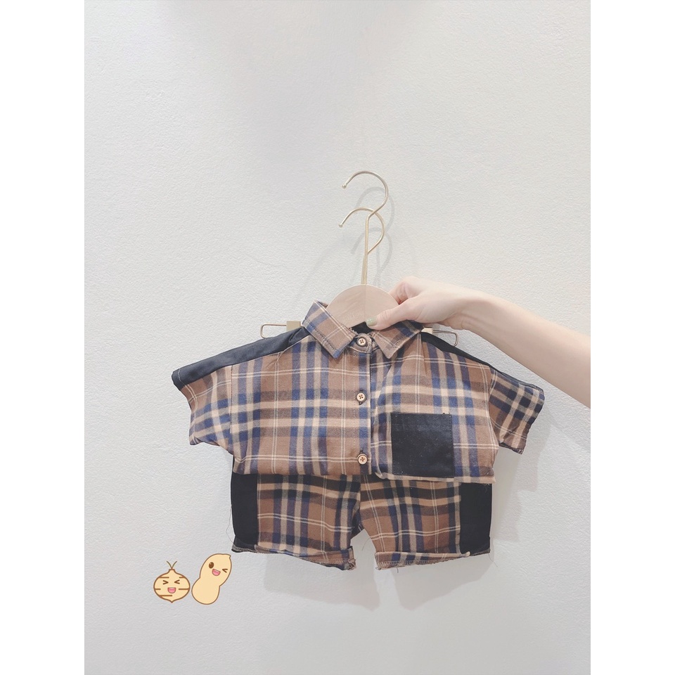 Bộ sơ mi phối kẻ túi đen bé trai
