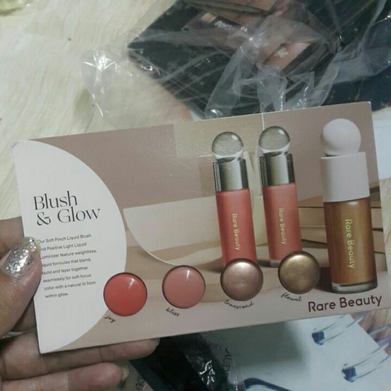 sample mẫu thử má hồng và highlight blush & glow rare beauty