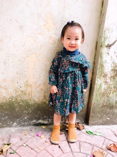Giày tất cao cổ