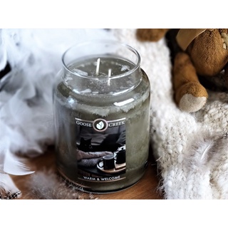 Nến hũ Goose Creek - Black Leather (680g)