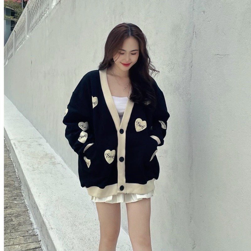 Áo cardigan💙𝗙𝗥𝗘𝗘𝗦𝗛𝗜𝗣💙 Áo khoác cardigan SWE đen nữ freesize unisex kute hàn quốc dễ thương cao cấp giá rẻ.