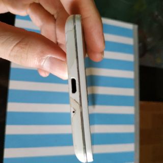 Điện thoại LG G2 (máy hỏng màn hình)
