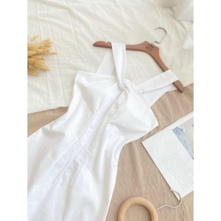 👗 Lam.boutique 👗 Đầm trắng cổ dây chéo cut out