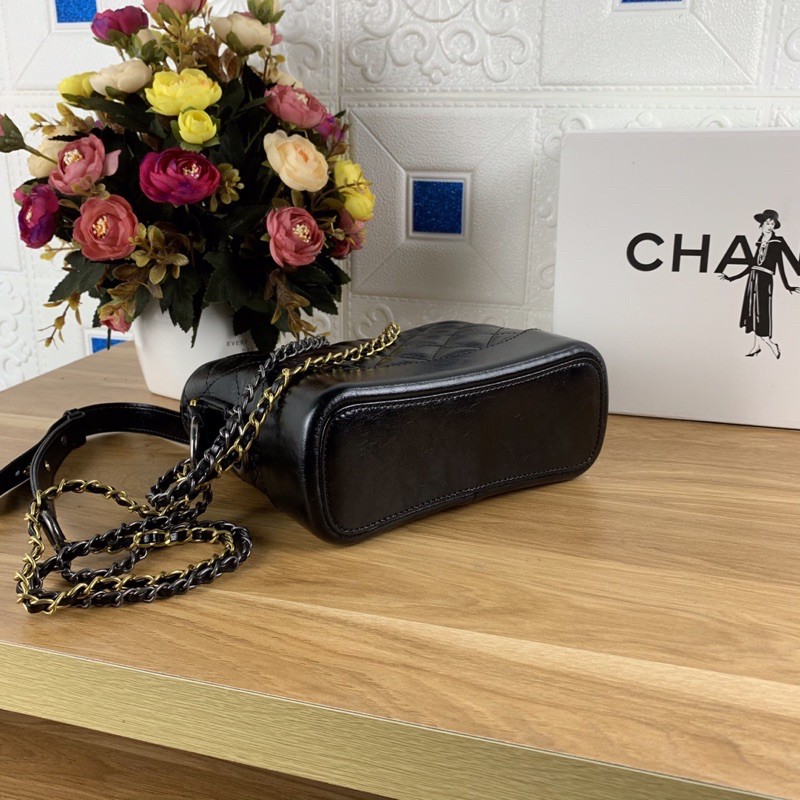 Túi xách Chanel Gabrielle màu đen size 20cm (có sẵn)