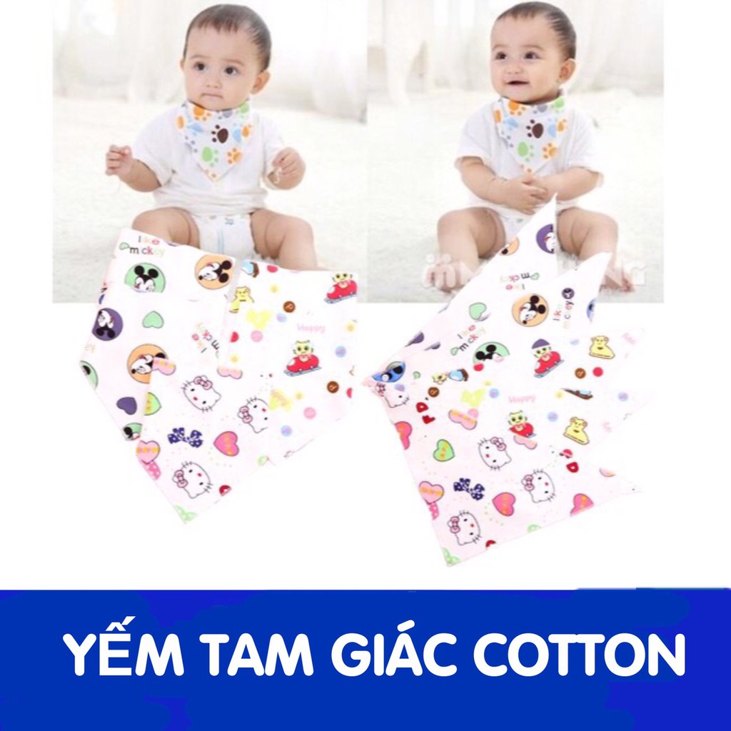Yếm tam giác quàng cổ có cúc bâm cho bé