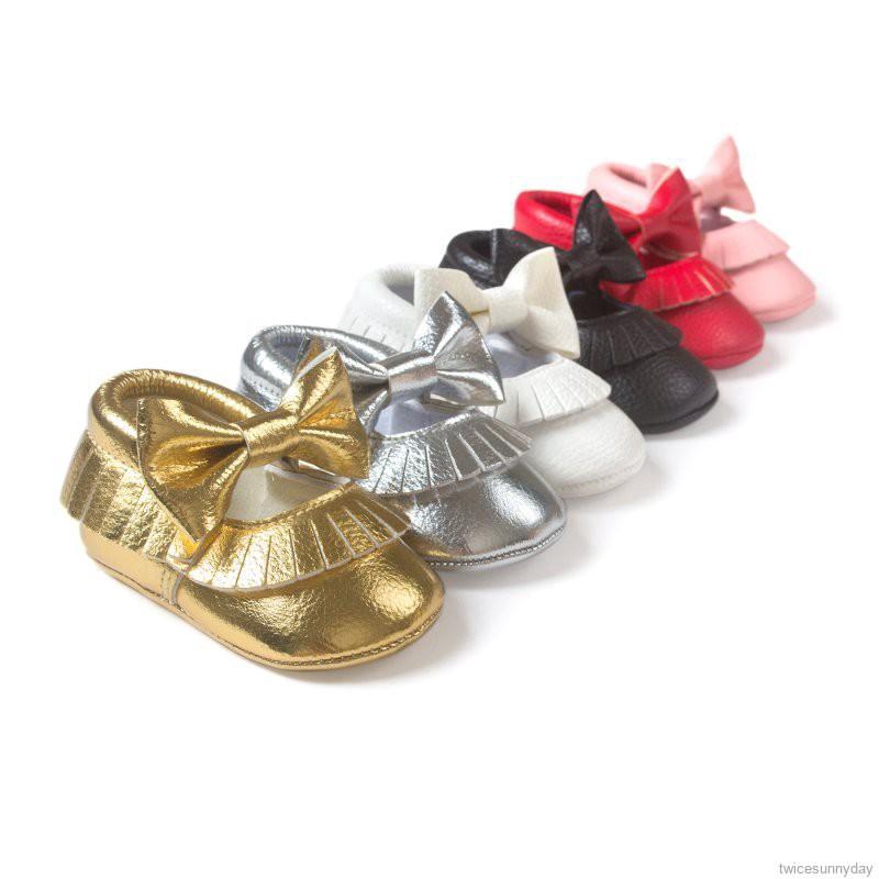 Giày chống trượt kiểu dáng xinh xắn dành cho các bé từ 0-18 tháng tuổi