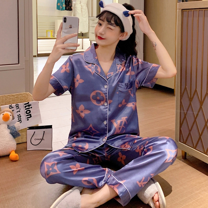 Set Đồ Ngủ Lụa Thời Trang Dành Cho Nữ