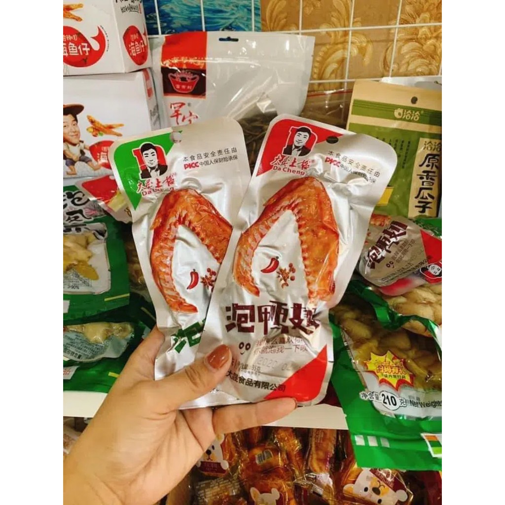 Cánh gà cay Dacheng trọng lượng 35gr, 1 bịch 30 cái