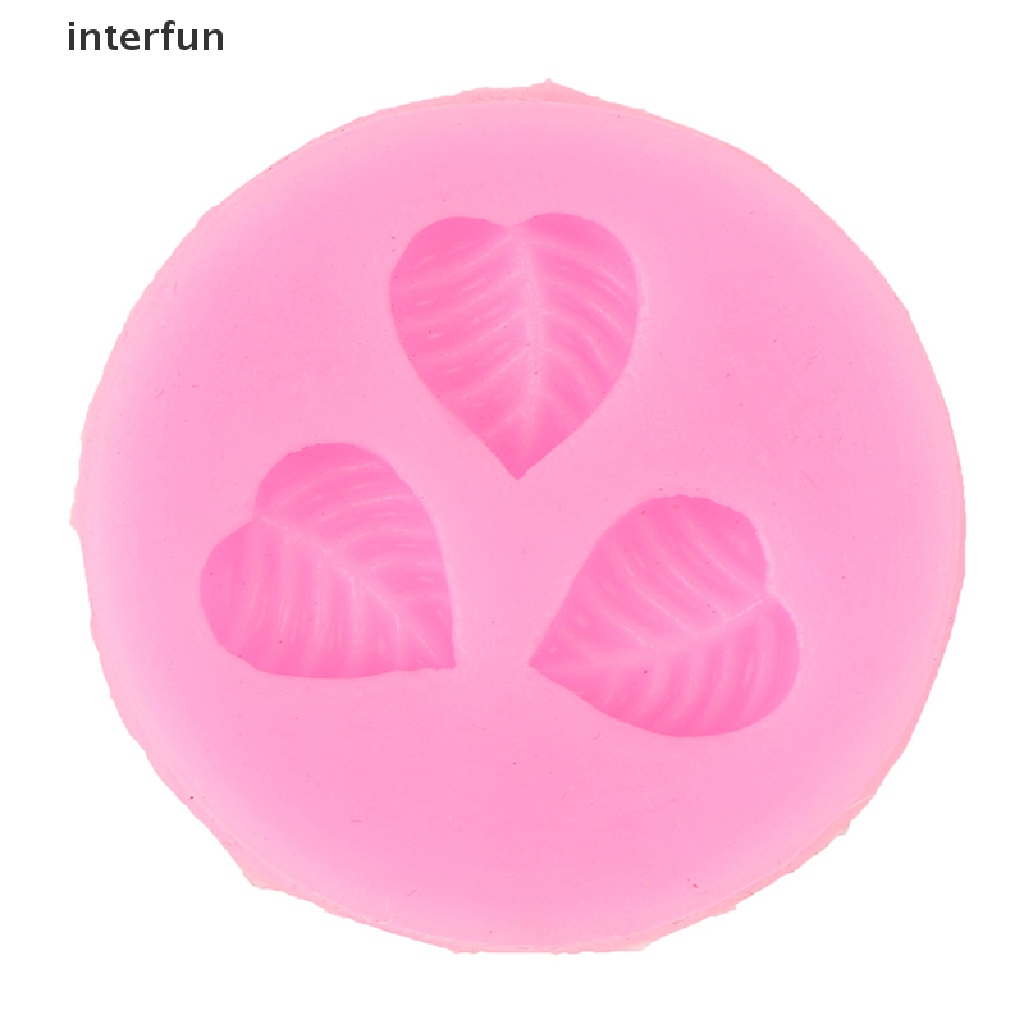Khuôn Làm Bánh Chất Liệu Silicone Hình Ba Chiếc Lá Nhỏ