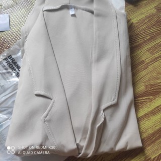 Áo blazer sữa