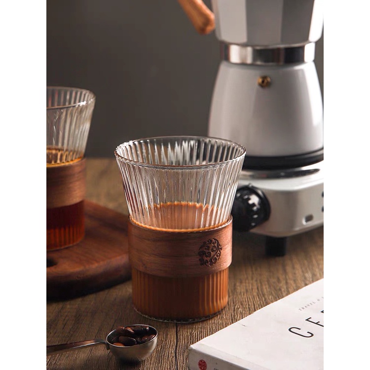 Ly thủy tinh phong cách vintage chịu nhiệt uống cafe, trà - có bọc gỗ chống nóng