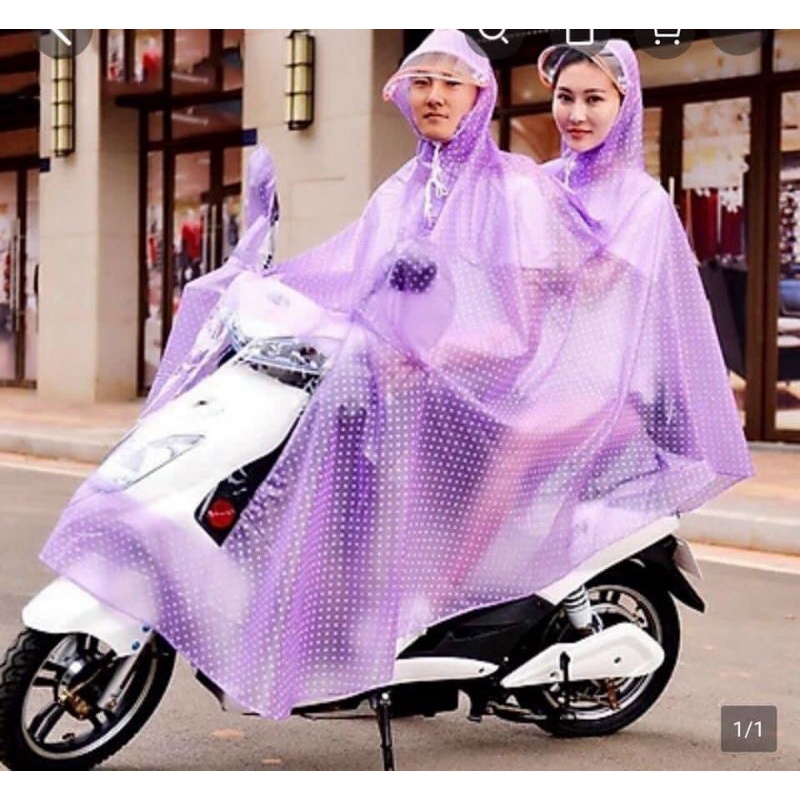 Áo mưa chấm bi,