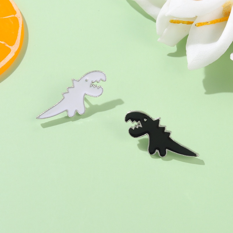 Trâm Cài Áo Hình Khủng Long Trắng Đen Đáng Yêu