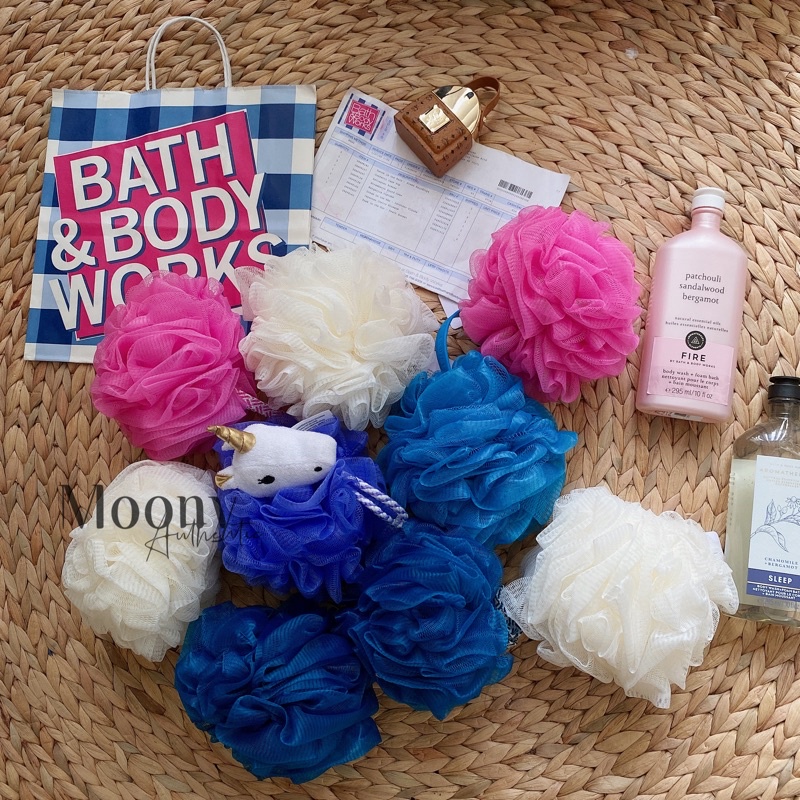 Bông tắm Bath And Body Works