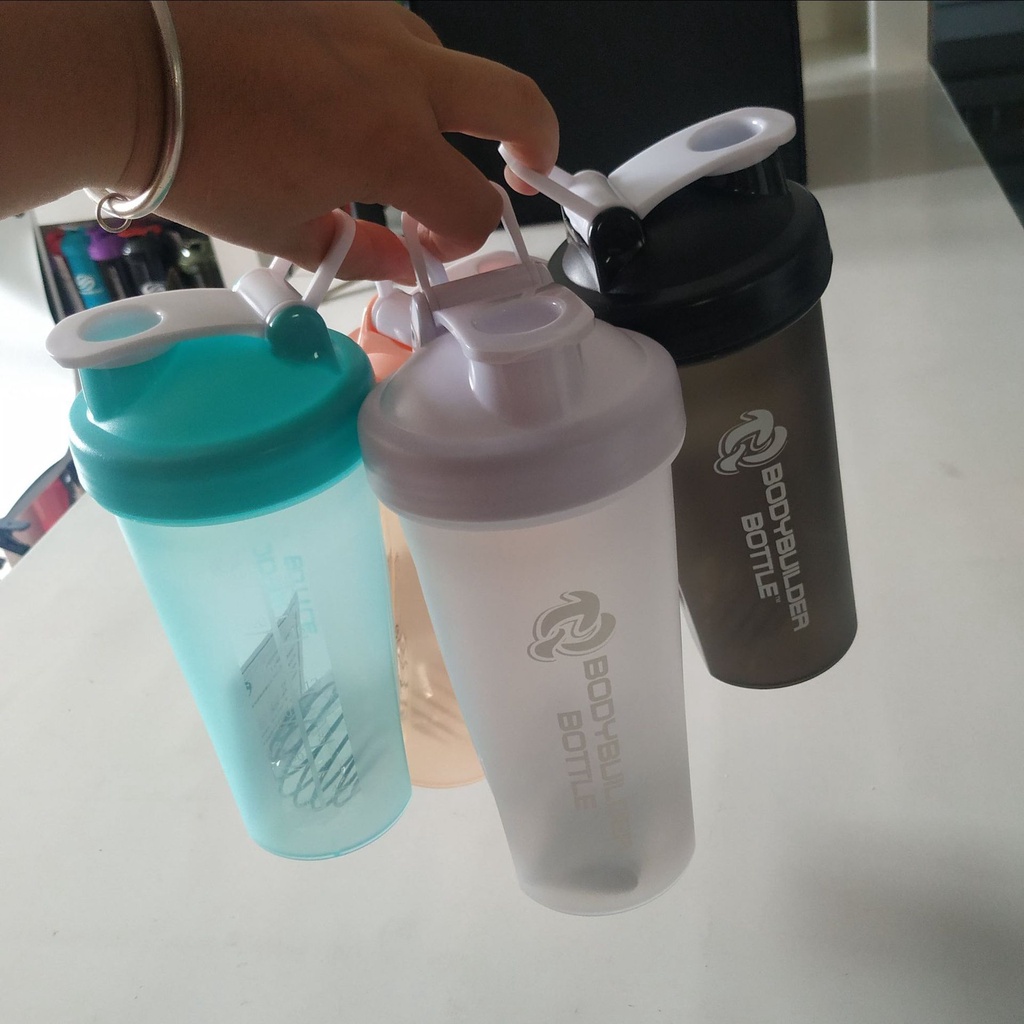 Bình Lắc Thể Thao BODY BUILDER 600ML dùng đựng nước, lắc pha đồ uống cực nhanh