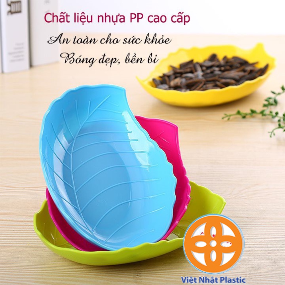 Đĩa nhựa hình lá Việt Nhật thiết kế đẹp mắt đựng bánh kẹo, hoa quả, đồ ăn