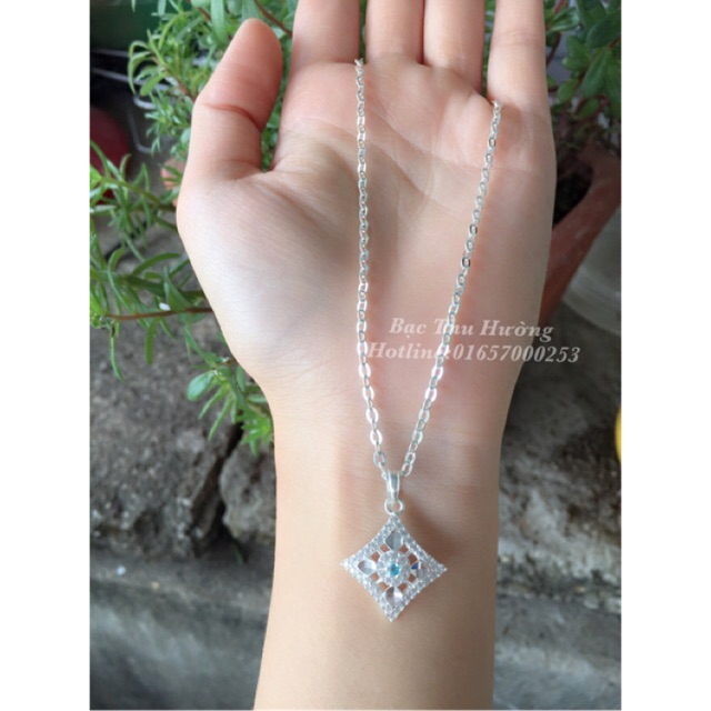 Sale dây chuyền hình thoi