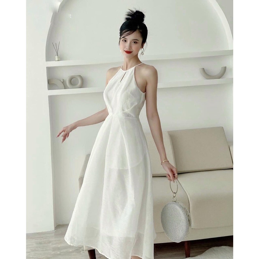 Váy cổ yếm siêu xinh