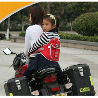 Đai an toàn cho bé khi đi xe máy - Bảo vệ yêu thương trên mỗi chuyến đi - BAO0061