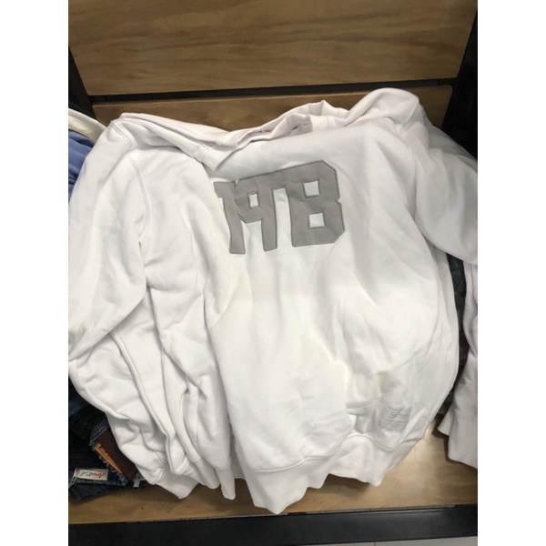 Áo nỉ da cá Bazic house