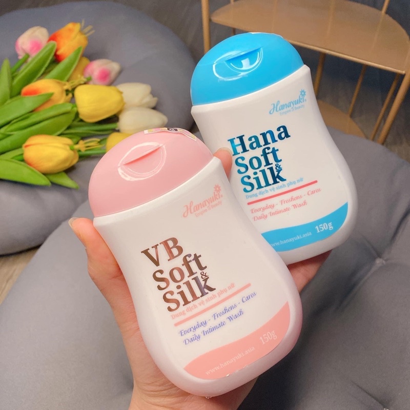 Dung Dịch Vệ Sinh Phụ Nữ Hanayuki Hana Soft Silk 150g