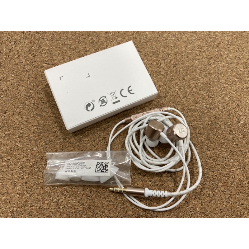 Tai nghe zin chính hãng  LG Tuned by AKG chính hãng bóc máy jack 3.5mm màu vàng đồng