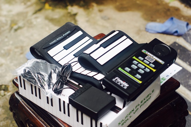 Đàn piano cuộn 88 phím