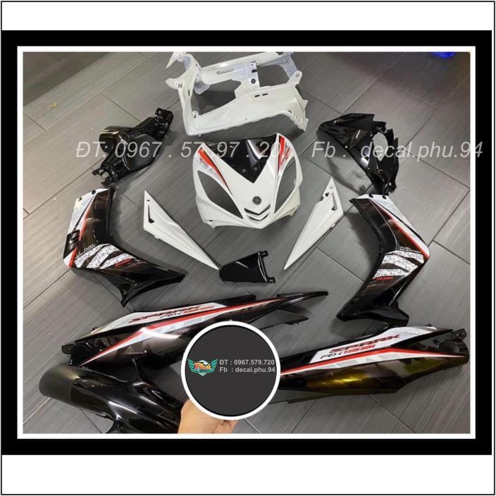 Tem Exciter 135 đen trắng Spark (B)