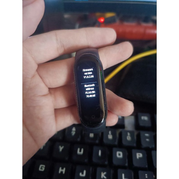 vòng đeo tay xiaomi mi band
