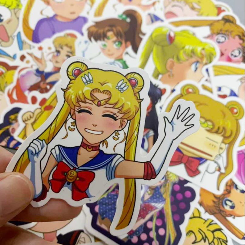 Sticker anime hoạt hình thủy thủ mặt trăng nhựa PVC không thấm nước, dán nón bảo hiểm, laptop, điện thoại, Vali, xe #182