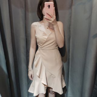 Đầm đắp ngực chéo vạt