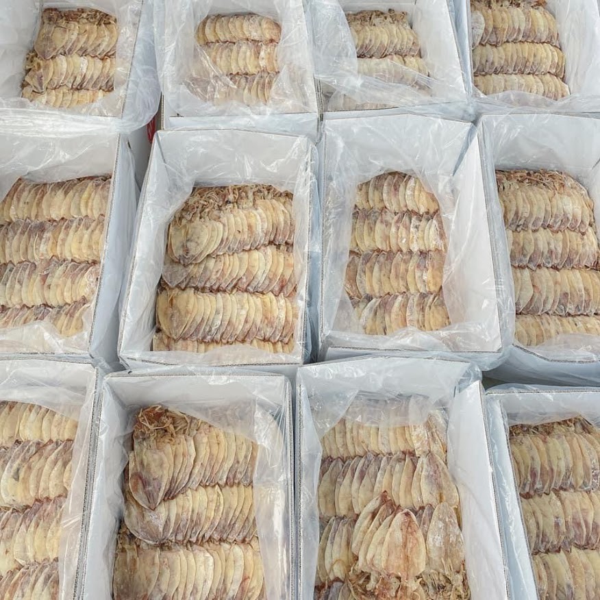 KHÔ MỰC CÀ MAU SIZE 40CON/KG