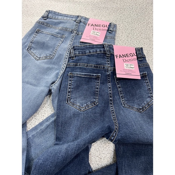 Quần jeans , jeans ống loe gấu cắt tôn dáng