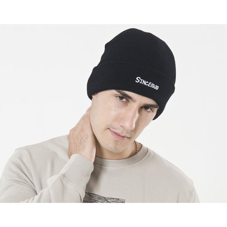 Mũ len phong cách Châu âu chữ thêu Hot 2019