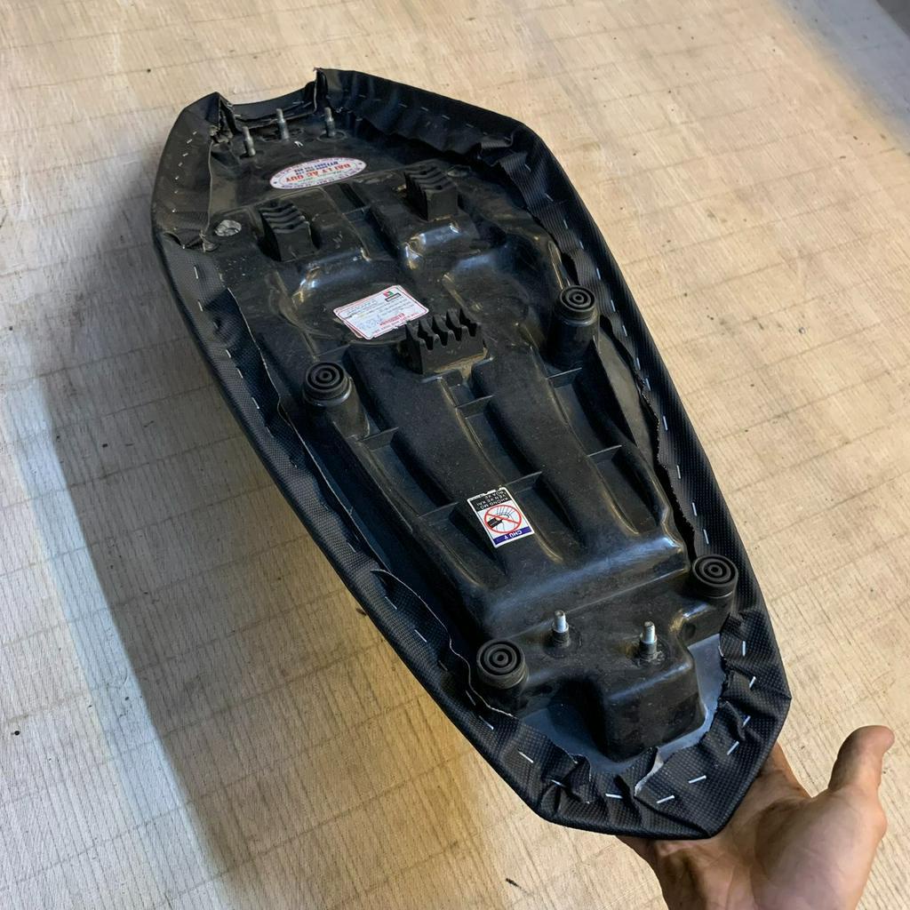 Yên ngồi yamaha Exciter135 2011 - 2015 chính hãng