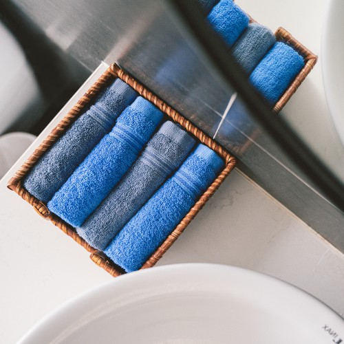 Hộp Đựng Giấy Ăn Phẳng, Đựng Đồ Dùng cho Bàn Ăn, Nhà Bếp 20x20cm
