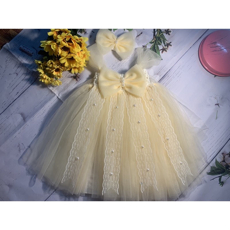 Váy công chúa  nơ kem